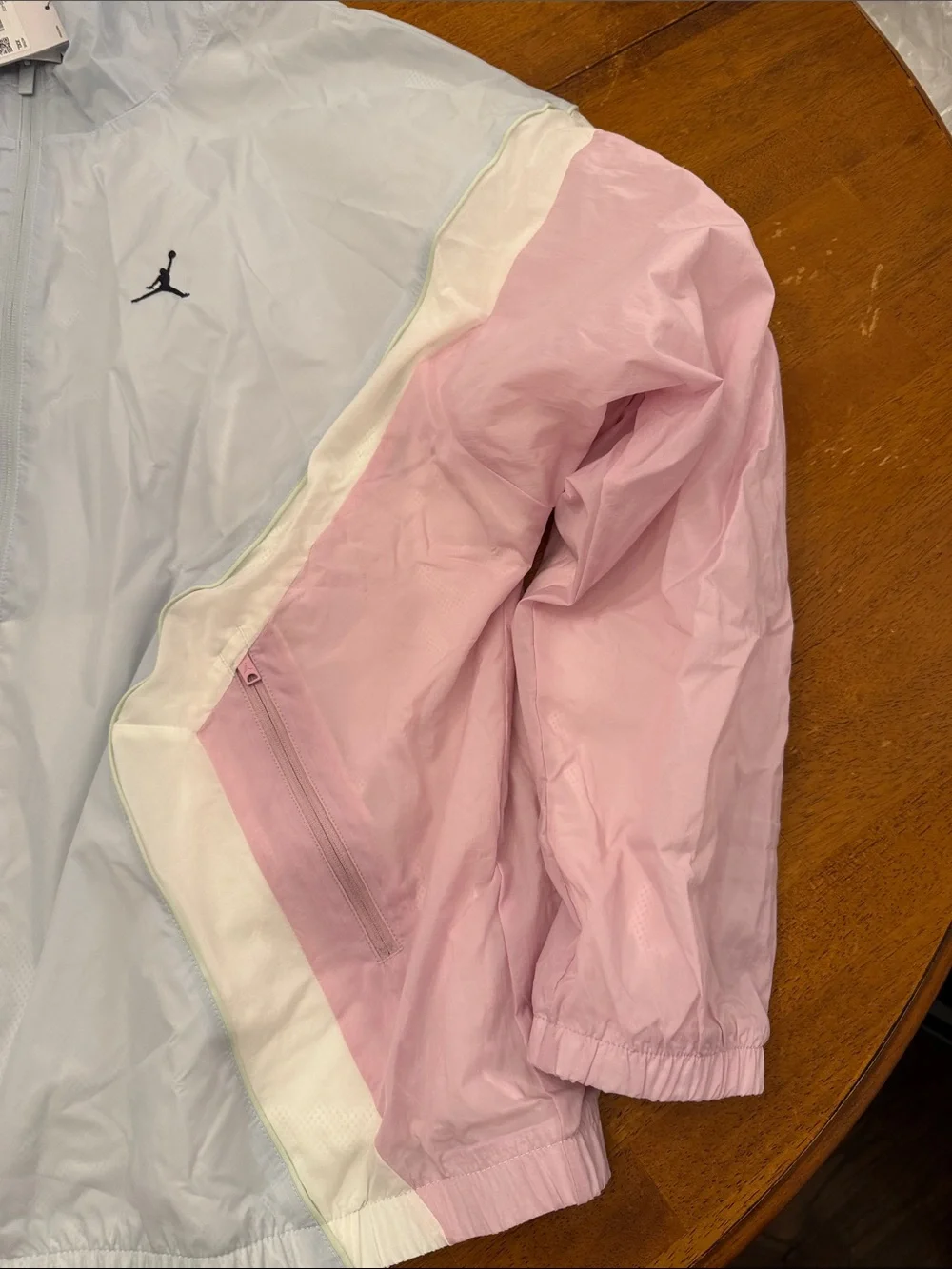 Jordan lightweight hooded